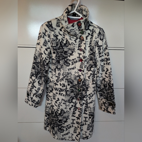 Desigual Monochrome Artistic Coat with Red Lining - Picture 2 of 8